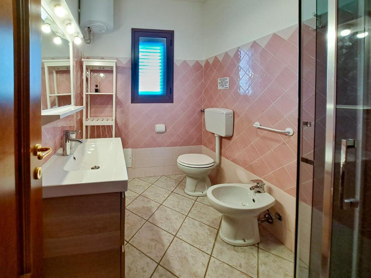 Appartamento Trilocale Vicino Al Centro Di San Teodoro San Teodoro  Exterior photo